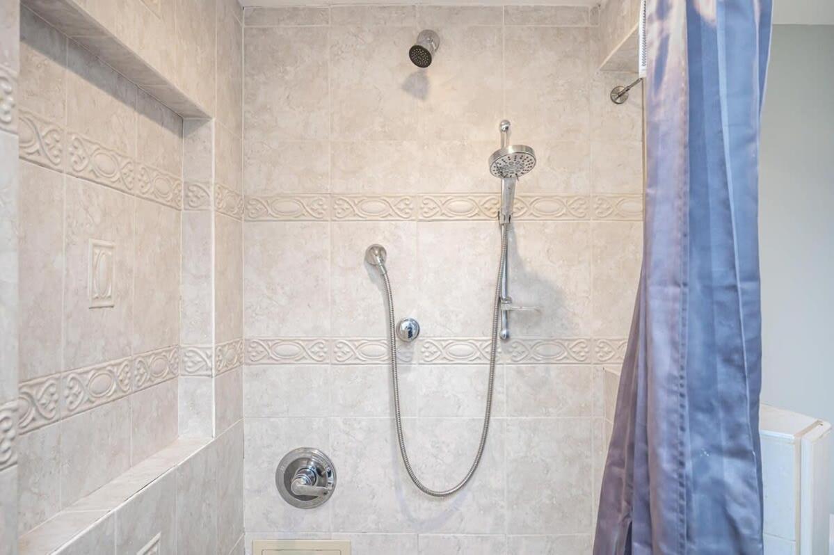 Apartamento Downtown ! King Bed 24 Concierge! Onsite Parking Lm903 *